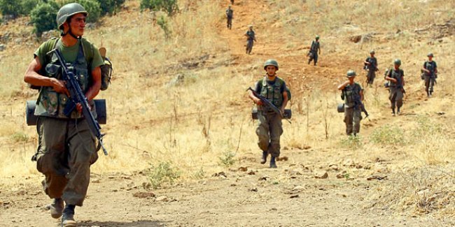 Soldados turcos